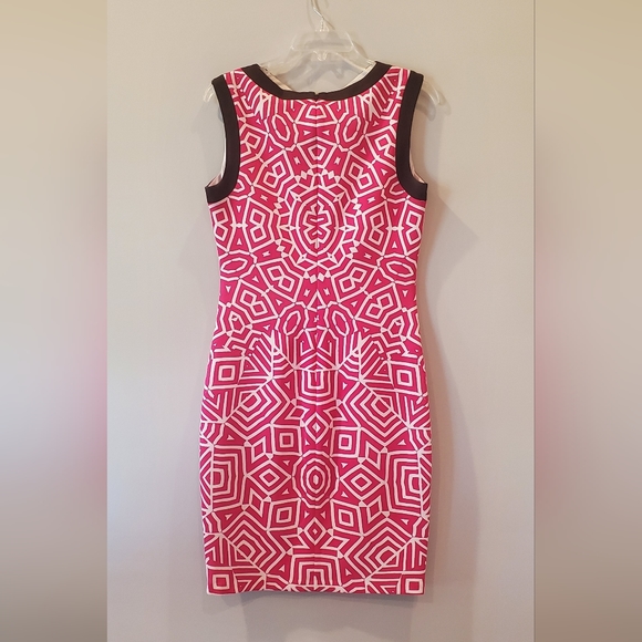 Pattern dress - Picture 2 of 4